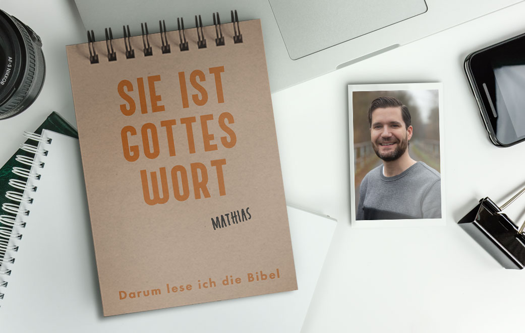 Schreibtisch Laptop Blog Papier Gottes Wort